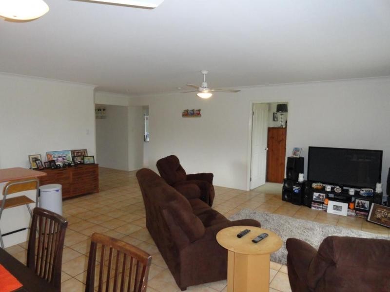 6 OAK COURT, Yamanto QLD 4305