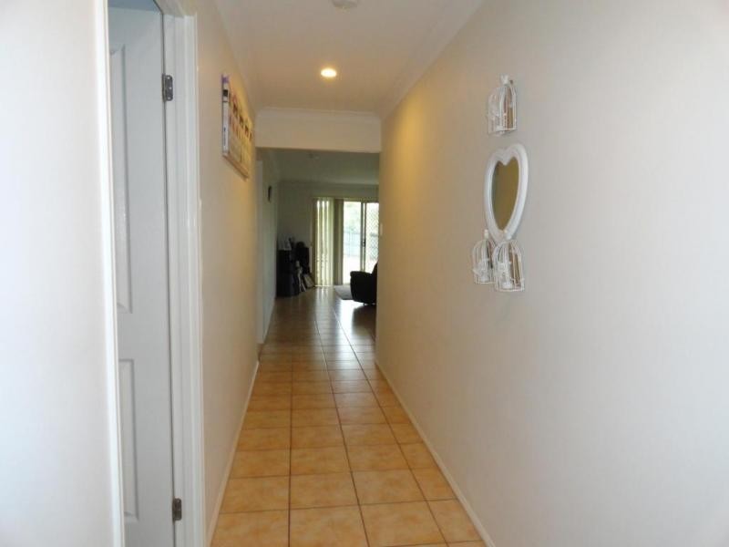 6 OAK COURT, Yamanto QLD 4305