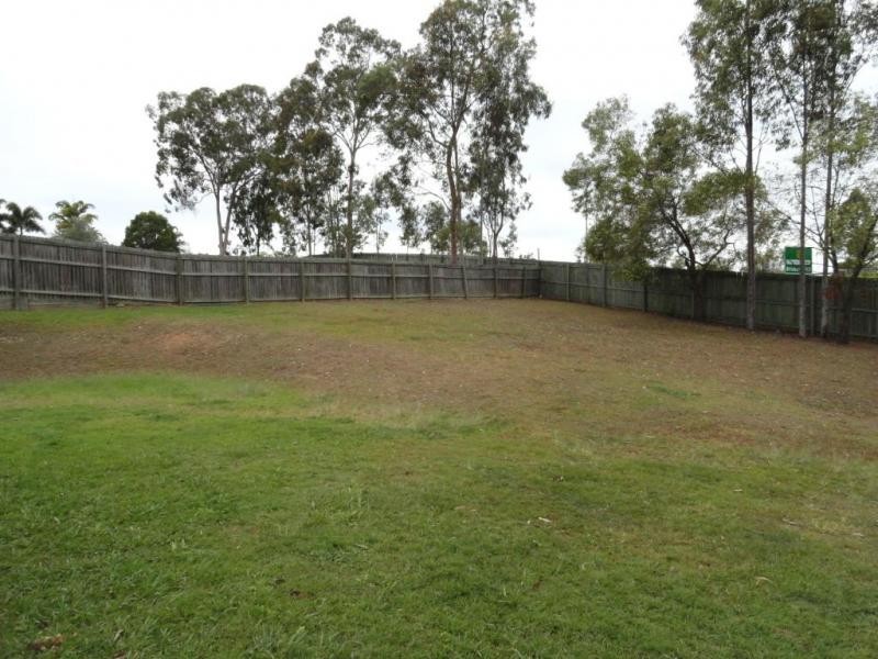 6 OAK COURT, Yamanto QLD 4305