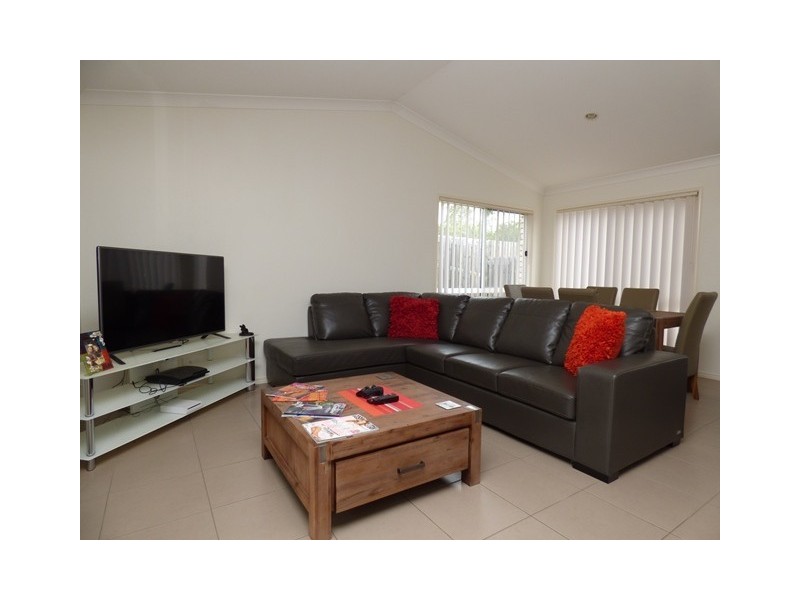 33 Aramac Street, Brassall QLD 4305