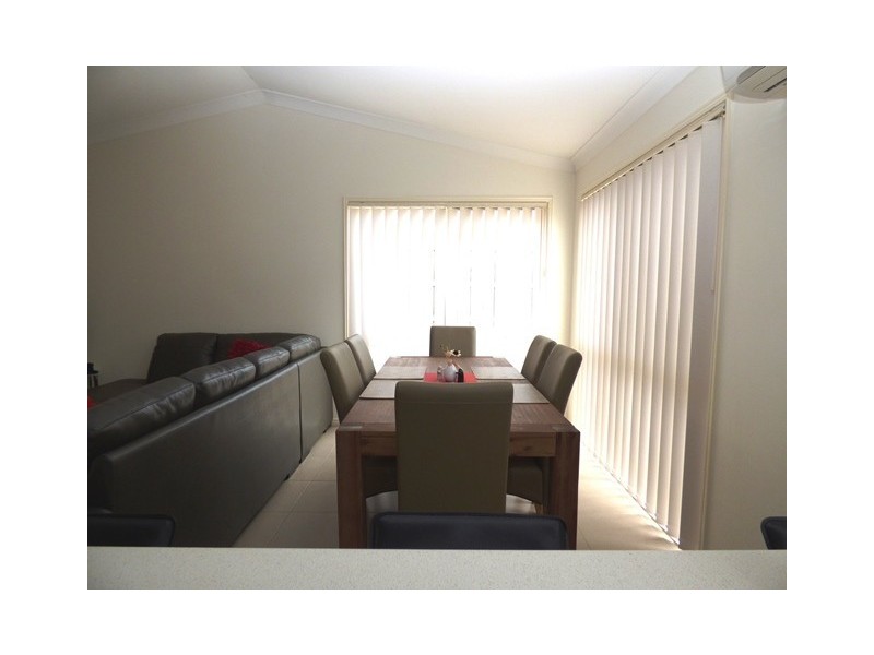 33 Aramac Street, Brassall QLD 4305