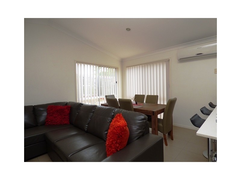 33 Aramac Street, Brassall QLD 4305