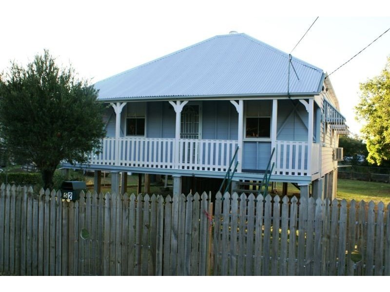 52 Railway Street, Booval QLD 4304