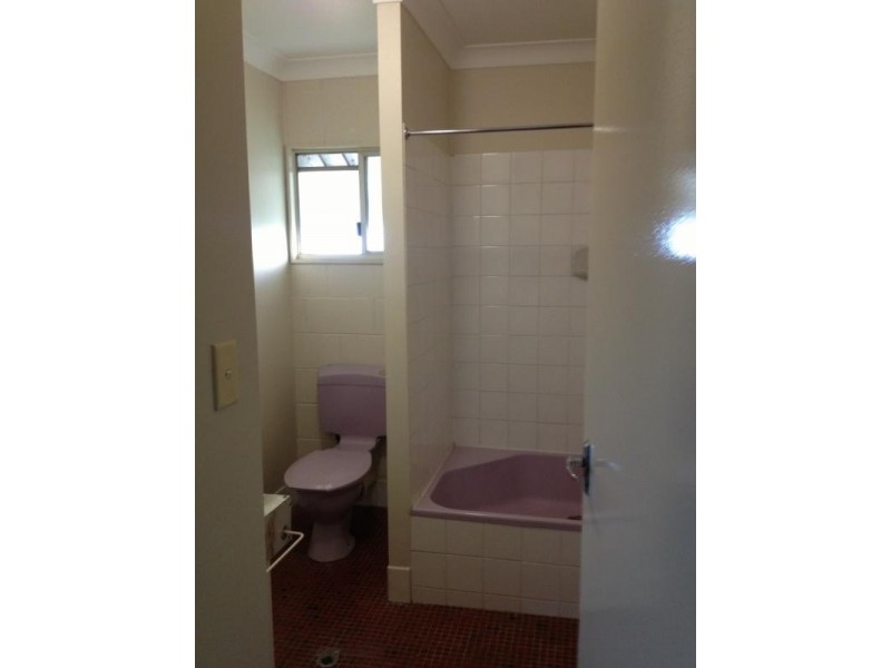 5/166 Blackstone Road, Silkstone QLD 4304