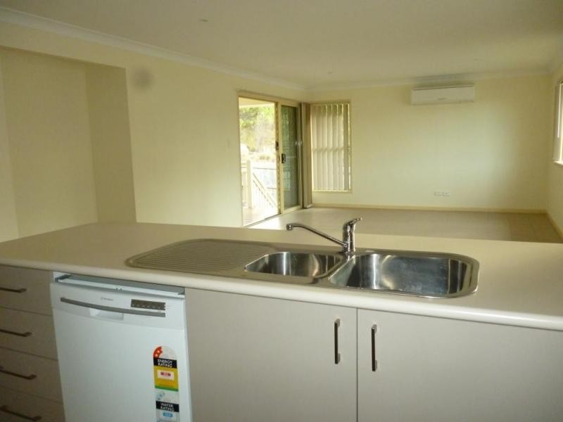 24 HEATHWOOD PLACE, Collingwood Park QLD 4301