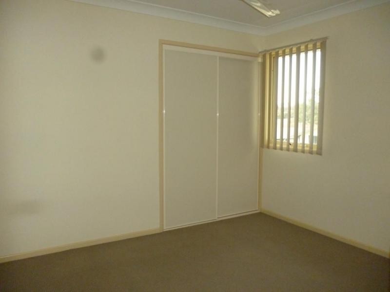 24 HEATHWOOD PLACE, Collingwood Park QLD 4301