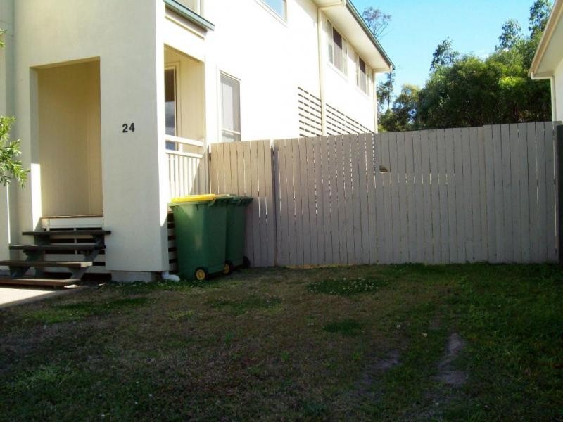 24 HEATHWOOD PLACE, Collingwood Park QLD 4301