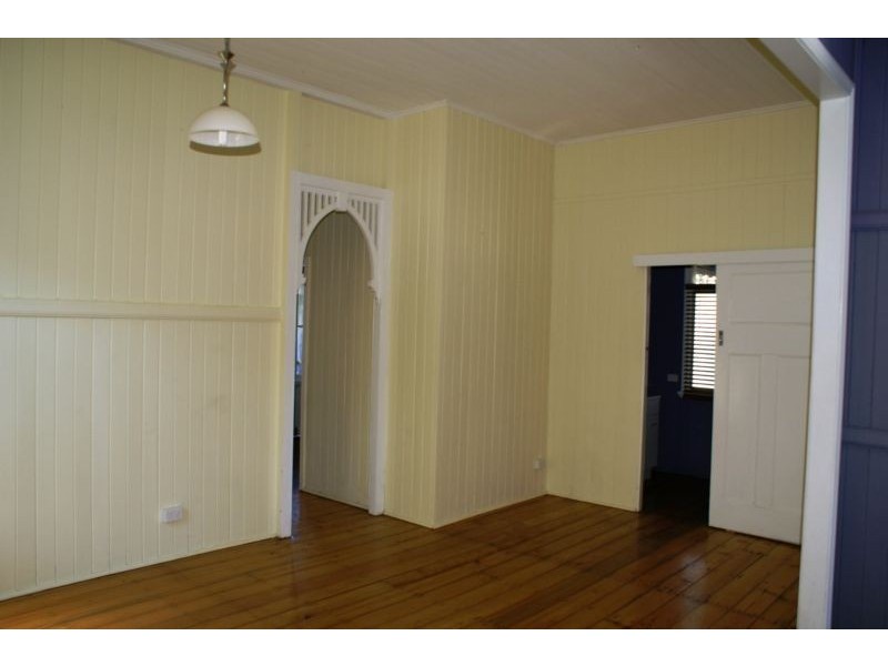 12 Gulland Street, North Ipswich QLD 4305
