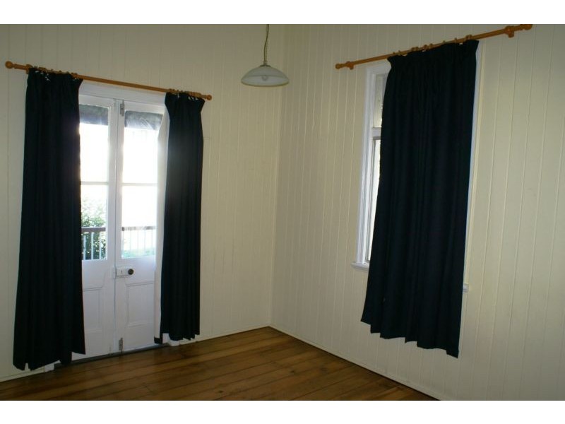 12 Gulland Street, North Ipswich QLD 4305