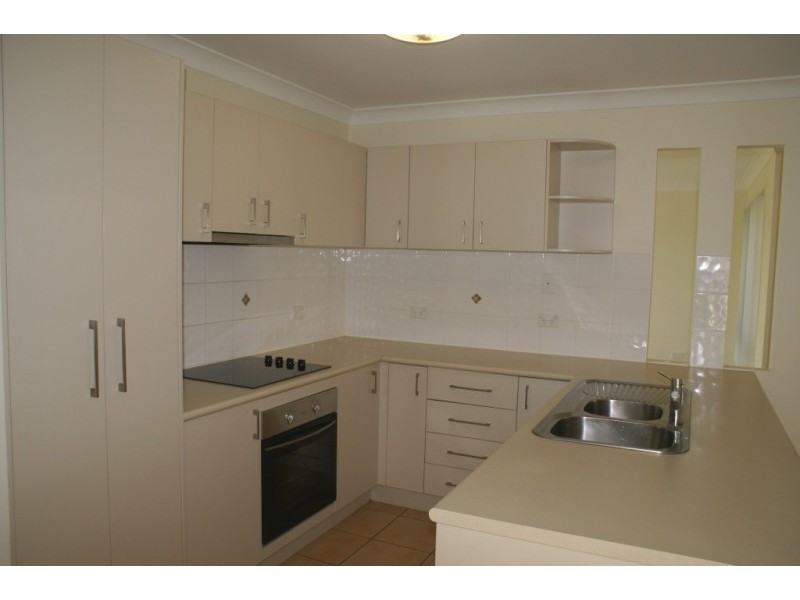 92 Jacaranda Drive, Yamanto QLD 4305