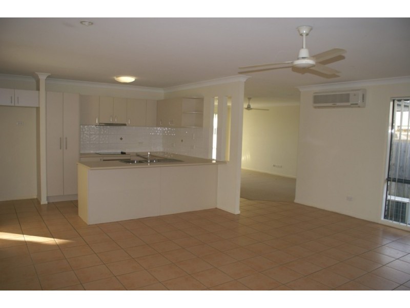 92 Jacaranda Drive, Yamanto QLD 4305