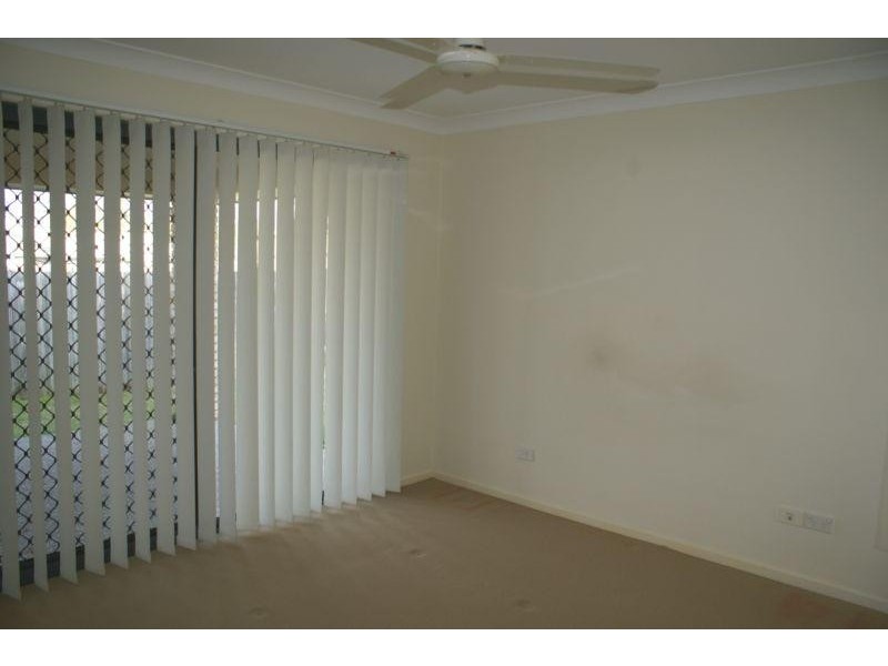 92 Jacaranda Drive, Yamanto QLD 4305