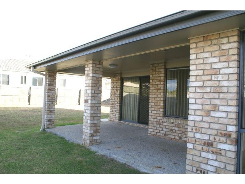 92 Jacaranda Drive, Yamanto QLD 4305