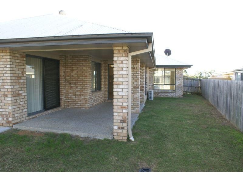 92 Jacaranda Drive, Yamanto QLD 4305