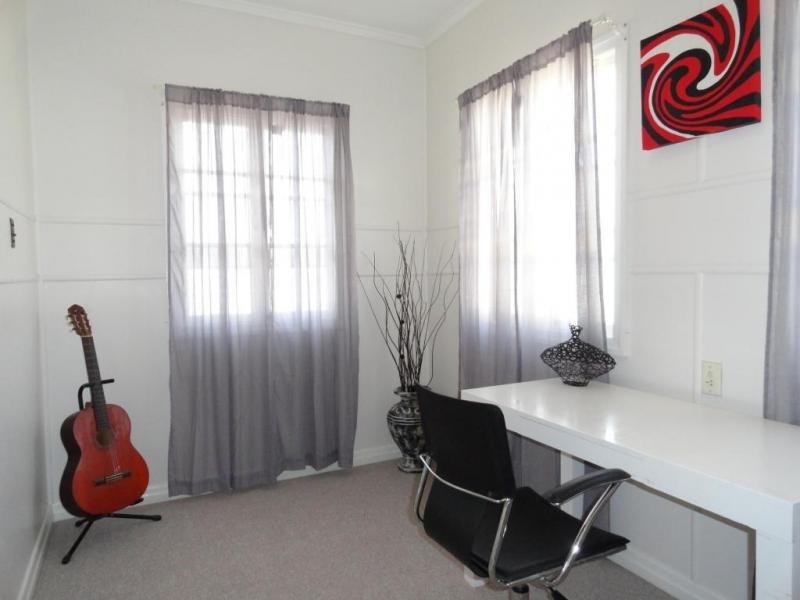 60 Fernvale Road, Brassall QLD 4305