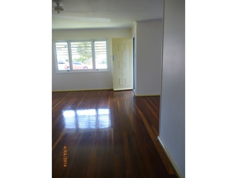 15 Maryanne Street, Riverview QLD 4303