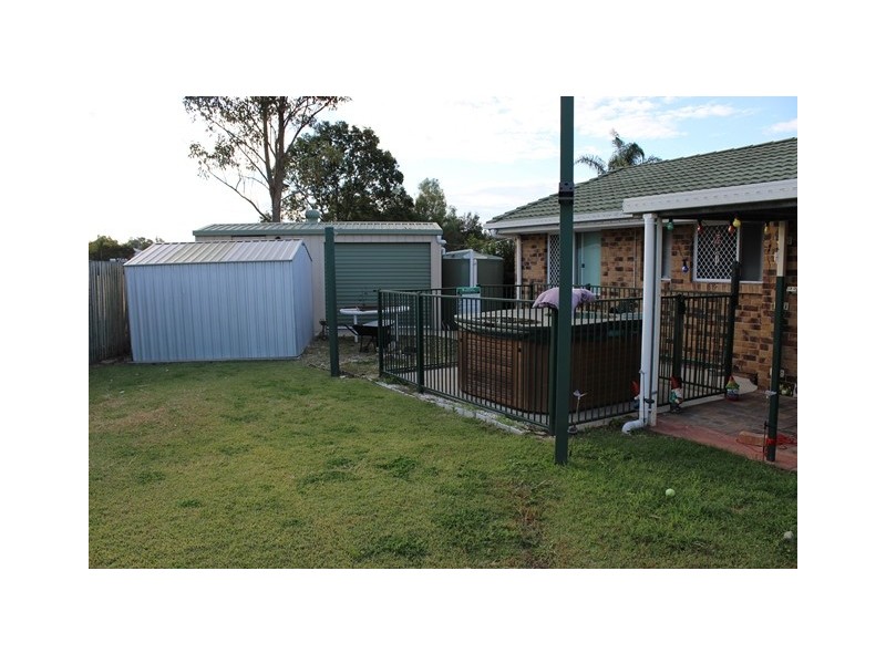 4 Battersby Street, One Mile QLD 4305