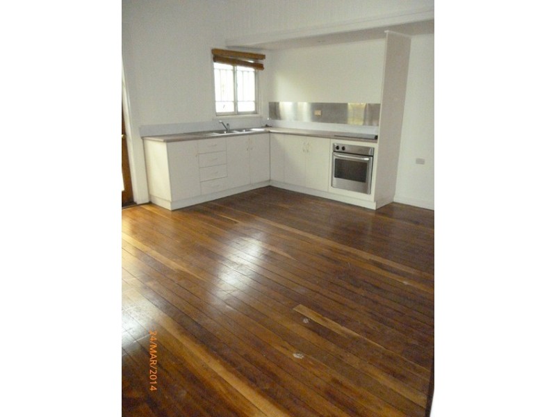 161 Blackstone Road, Silkstone QLD 4304