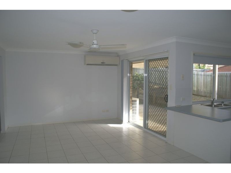 7 Acorn Crescent, Flinders View QLD 4305