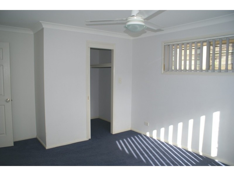 7 Acorn Crescent, Flinders View QLD 4305