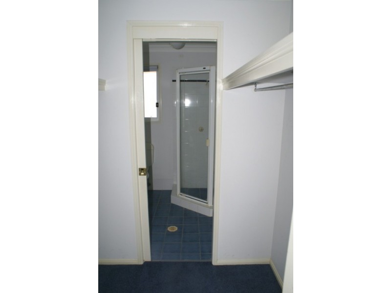 7 Acorn Crescent, Flinders View QLD 4305