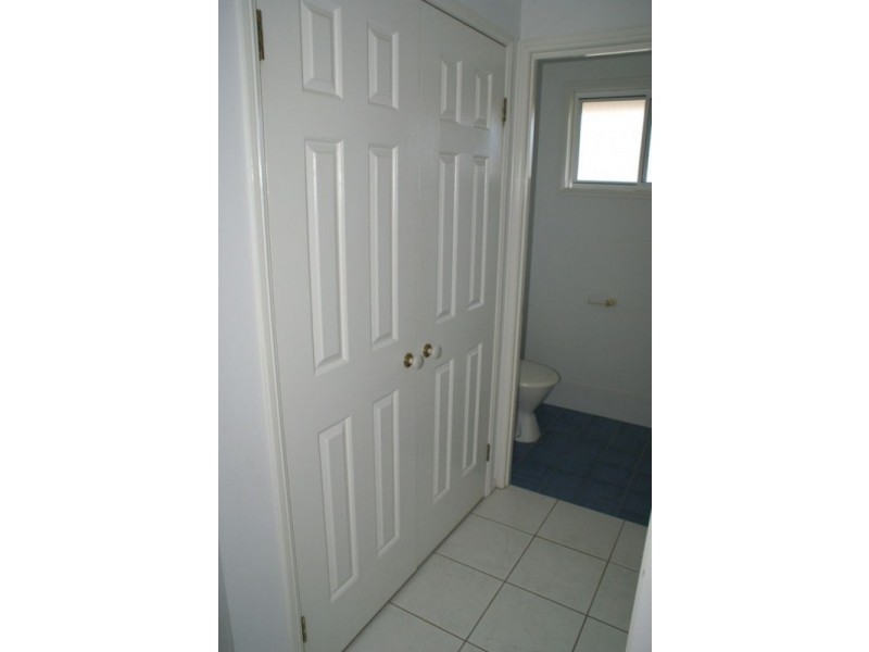 7 Acorn Crescent, Flinders View QLD 4305