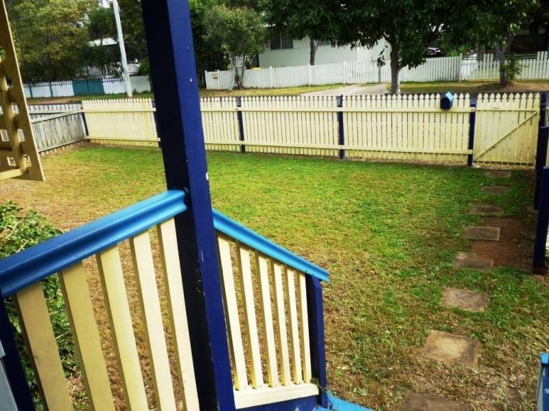 18 Sturt Street, Leichhardt QLD 4305