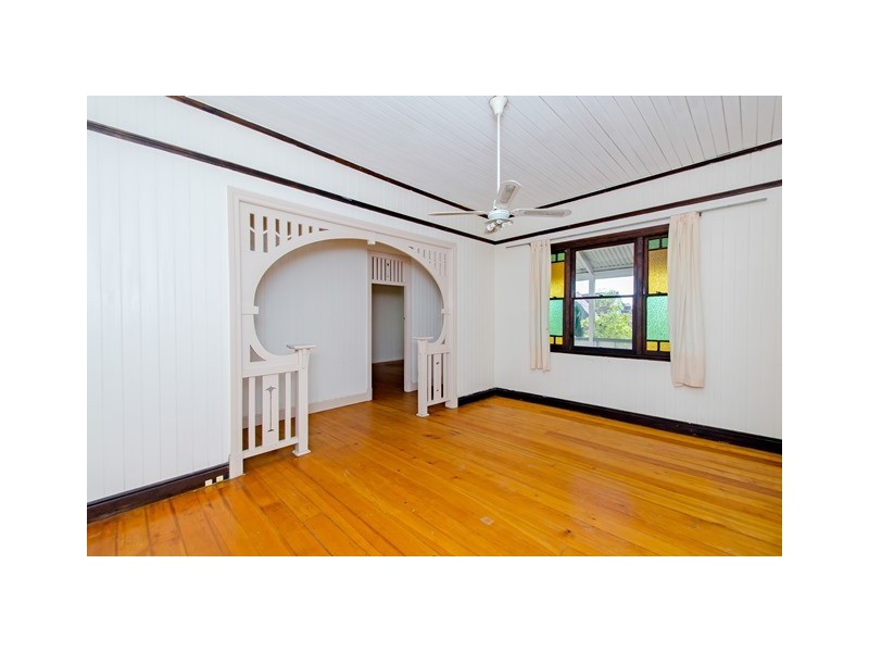 55 Glebe Road, Newtown QLD 4305