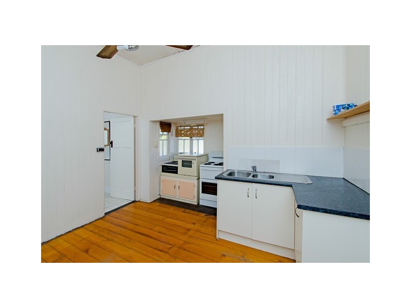 55 Glebe Road, Newtown QLD 4305