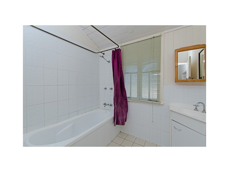 55 Glebe Road, Newtown QLD 4305