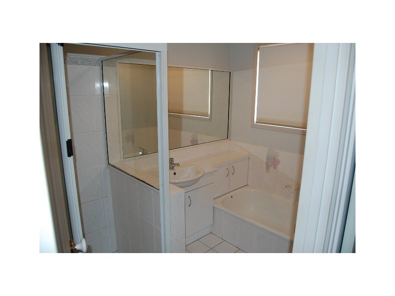 37A Clifton Street, Booval QLD 4304