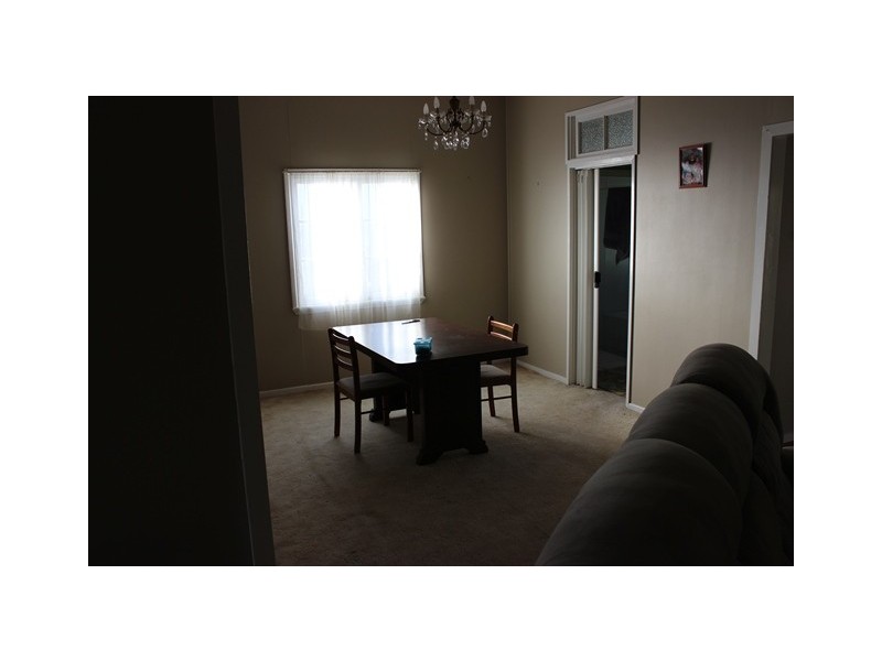 18 High Street, Ebbw Vale QLD 4304