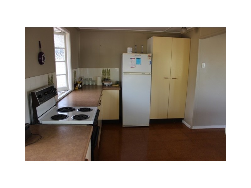 18 High Street, Ebbw Vale QLD 4304