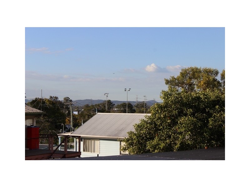 18 High Street, Ebbw Vale QLD 4304