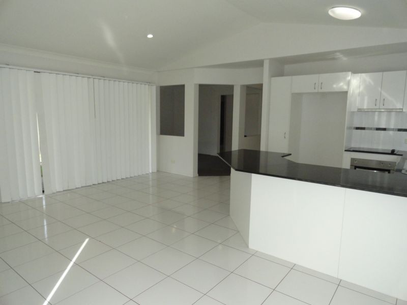 71 Dornoch Crescent, Raceview QLD 4305