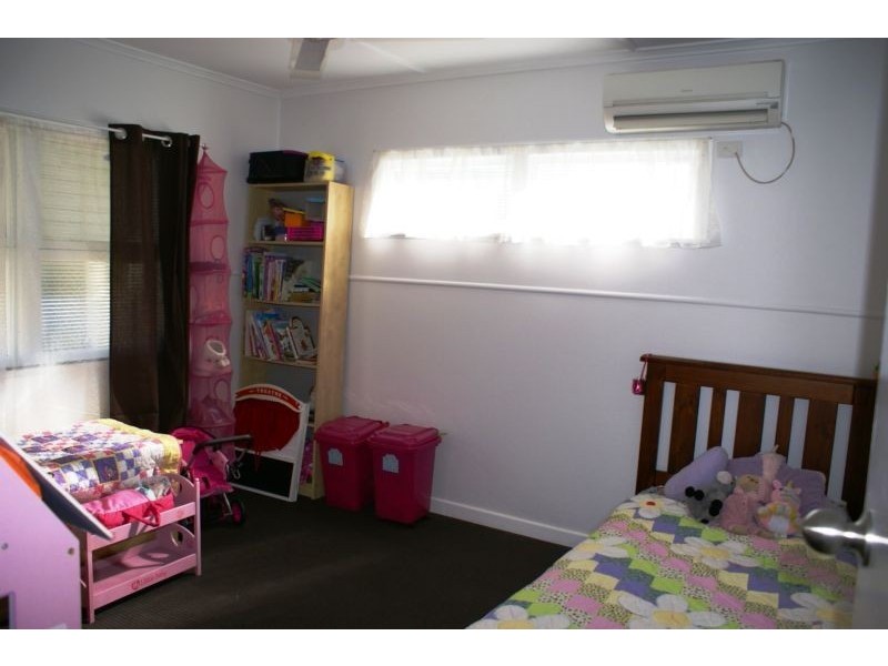181 Raceview Street, Raceview QLD 4305