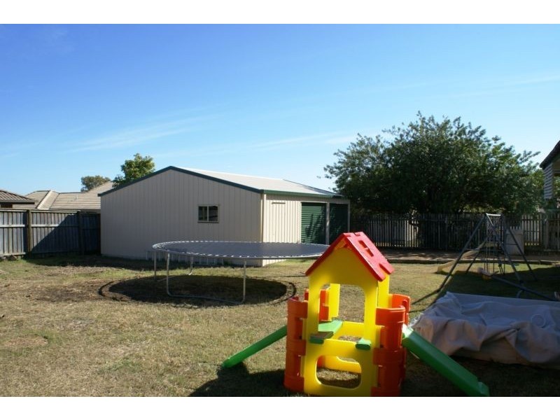 181 Raceview Street, Raceview QLD 4305