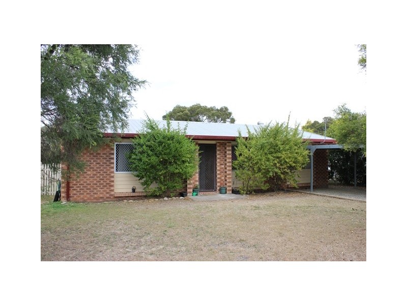 41 Selwyn Street, North Booval QLD 4304