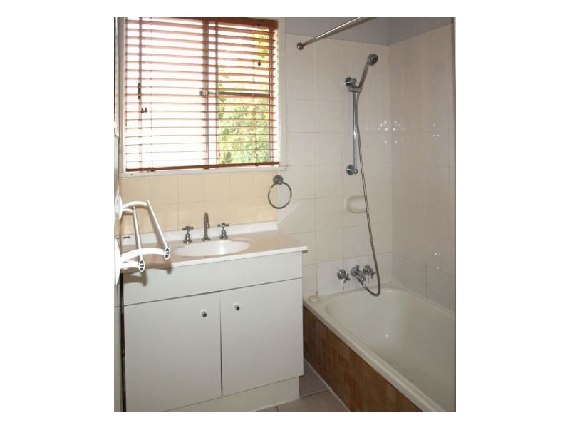 2 Wellen Street, Bundamba QLD 4304