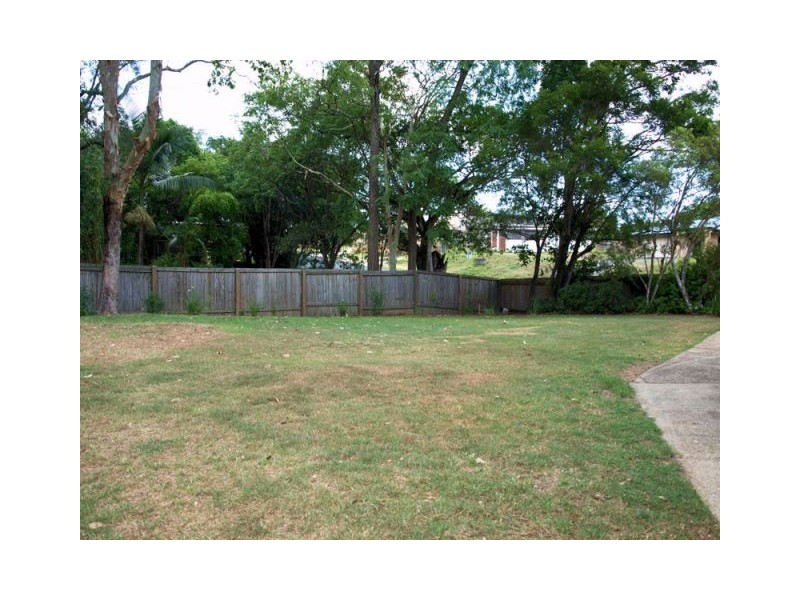 2 Wellen Street, Bundamba QLD 4304