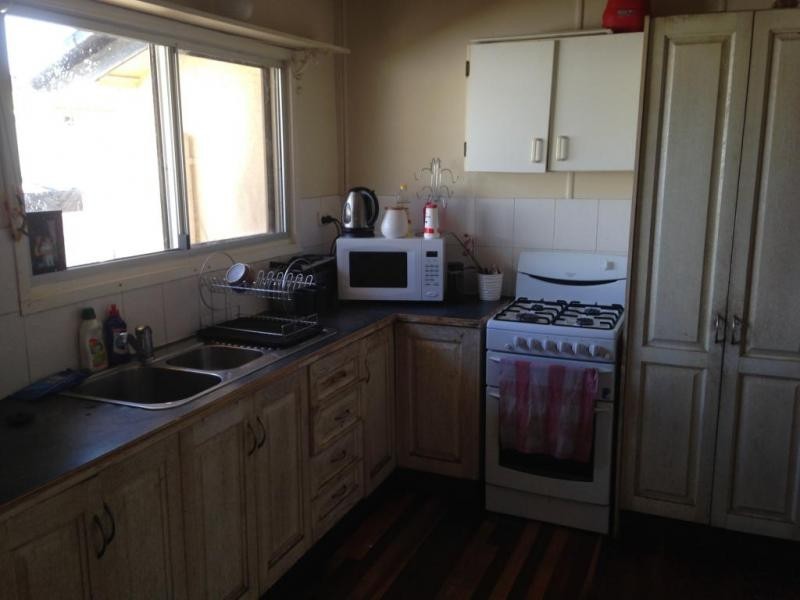 29 Sturt Street, Leichhardt QLD 4305