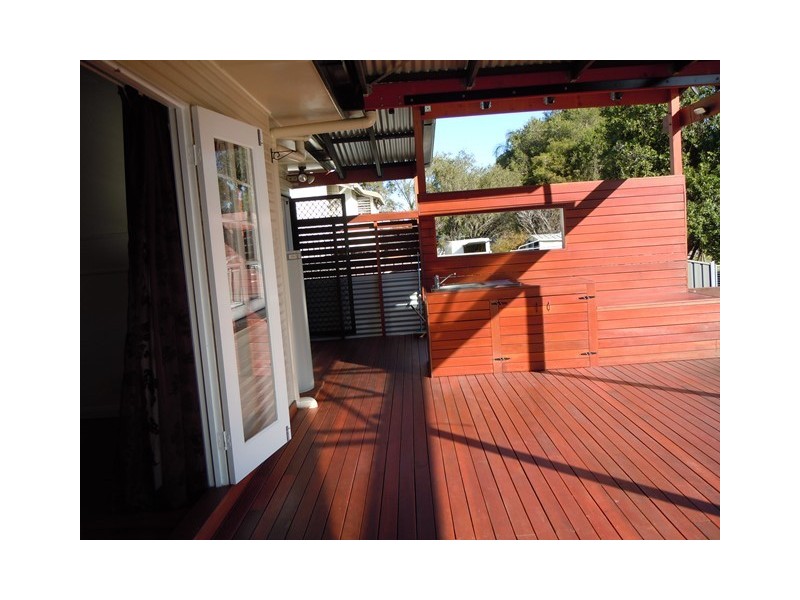 12 Gladstone Road, Sadliers Crossing QLD 4305