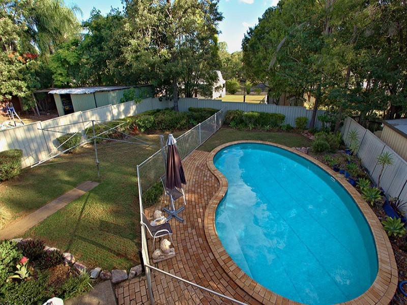 27 Belleglade Avenue, Bundamba QLD 4304