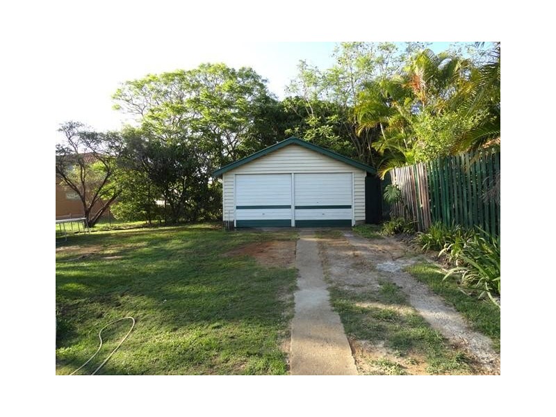 8 Vale Street, Bundamba QLD 4304
