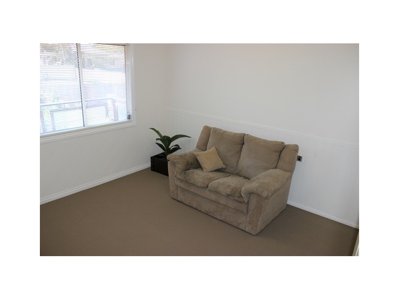 47 Glebe Road, Newtown QLD 4305