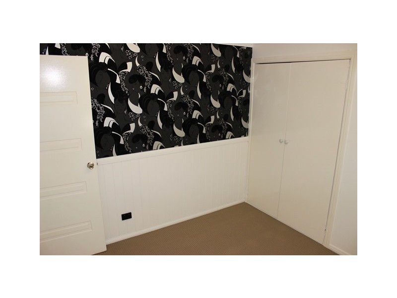 47 Glebe Road, Newtown QLD 4305