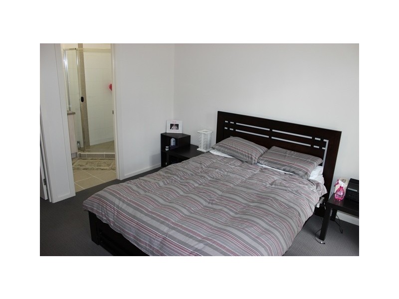 32 Francisca Drive, Augustine Heights QLD 4300