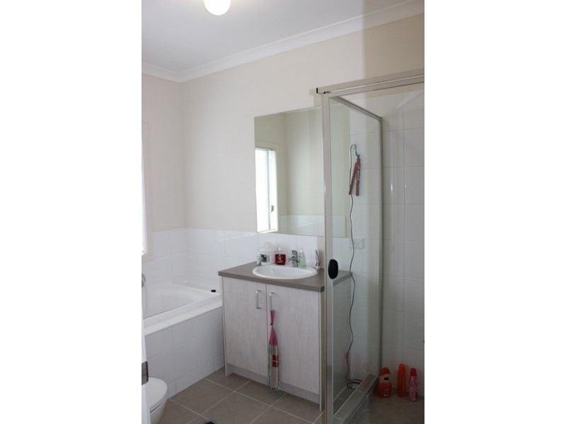 32 Francisca Drive, Augustine Heights QLD 4300