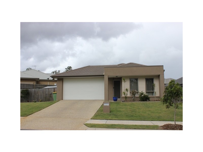 32 Francisca Drive, Augustine Heights QLD 4300