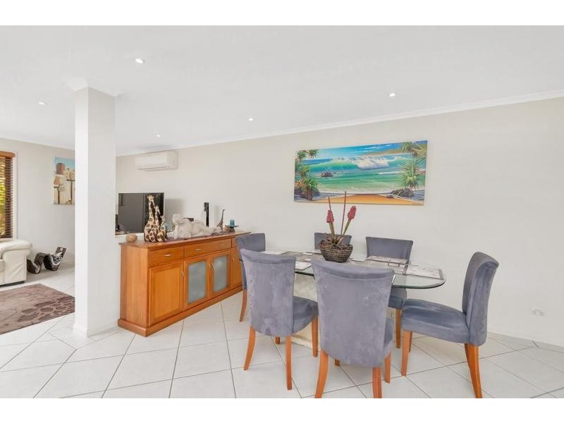5 Mellor Place, Brassall QLD 4305